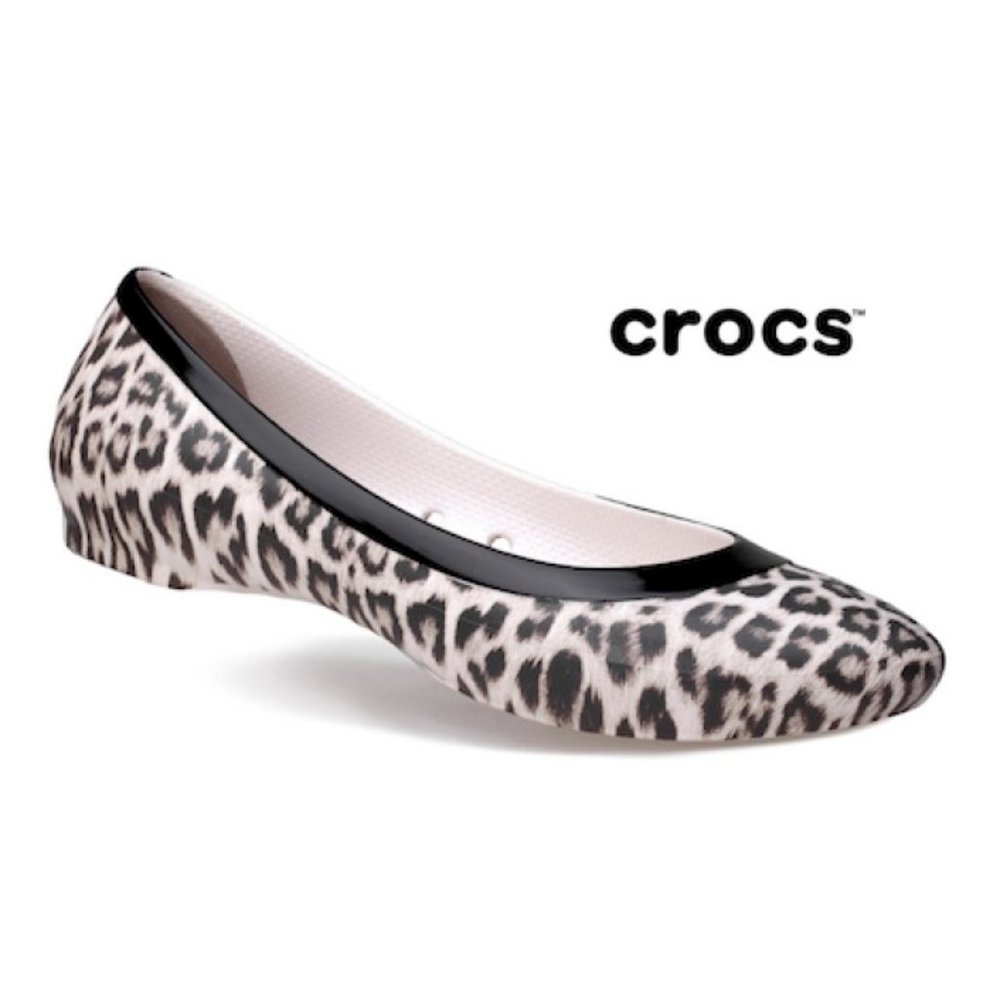 NWT CROCS LINA GRAPHIC FLAT Shoes LEOPARD Print